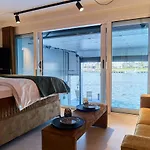 Apartment Nomad Water Harderwijk