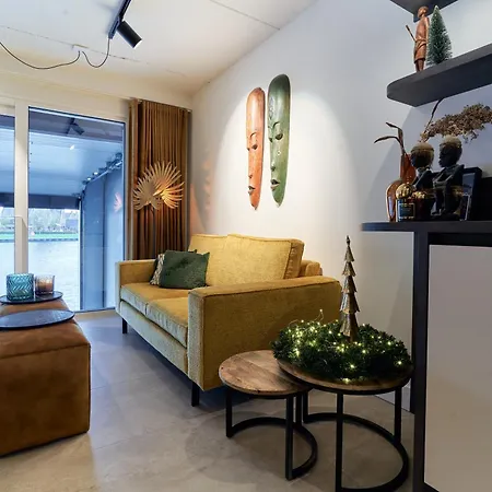 Διαμέρισμα Nomad Water *